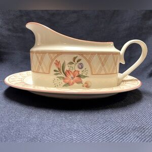 Vintage Inter-National Semi-Porcelain Gravy Boat w Flower, Mushroom & Basket